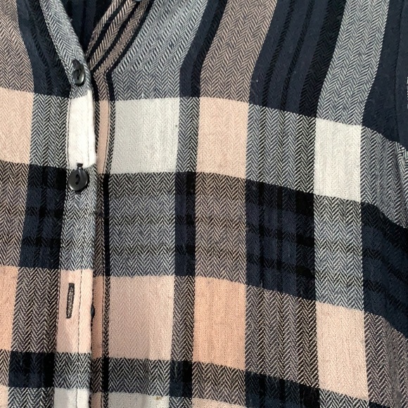 Olive and Oak flannel long sleeve - Picture 6 of 8